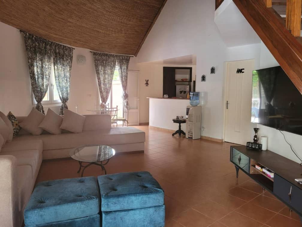 Villa Bord De Mer Avec Piscine Sali Tap Luaran gambar